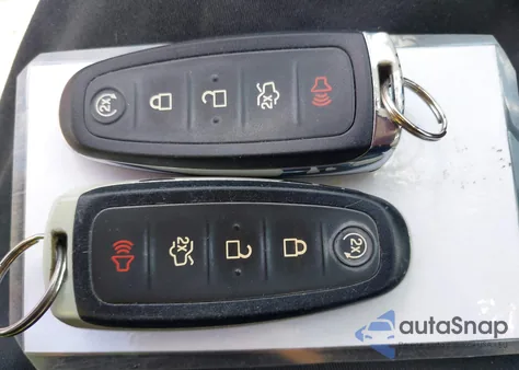 2017 Ford Escape Titanium из США, поврежденный, VIN 1FMCU0JD7HUB80144